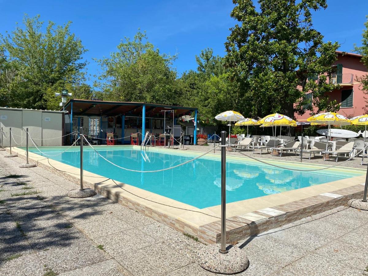 Camping Oasi Marina di Massa Zewnętrze zdjęcie